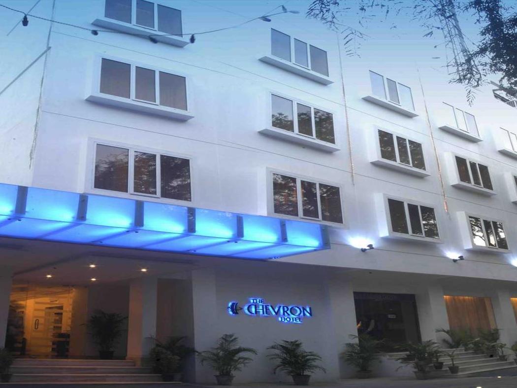 The Chevron Hotel Μπανγκαλόρ Εξωτερικό φωτογραφία